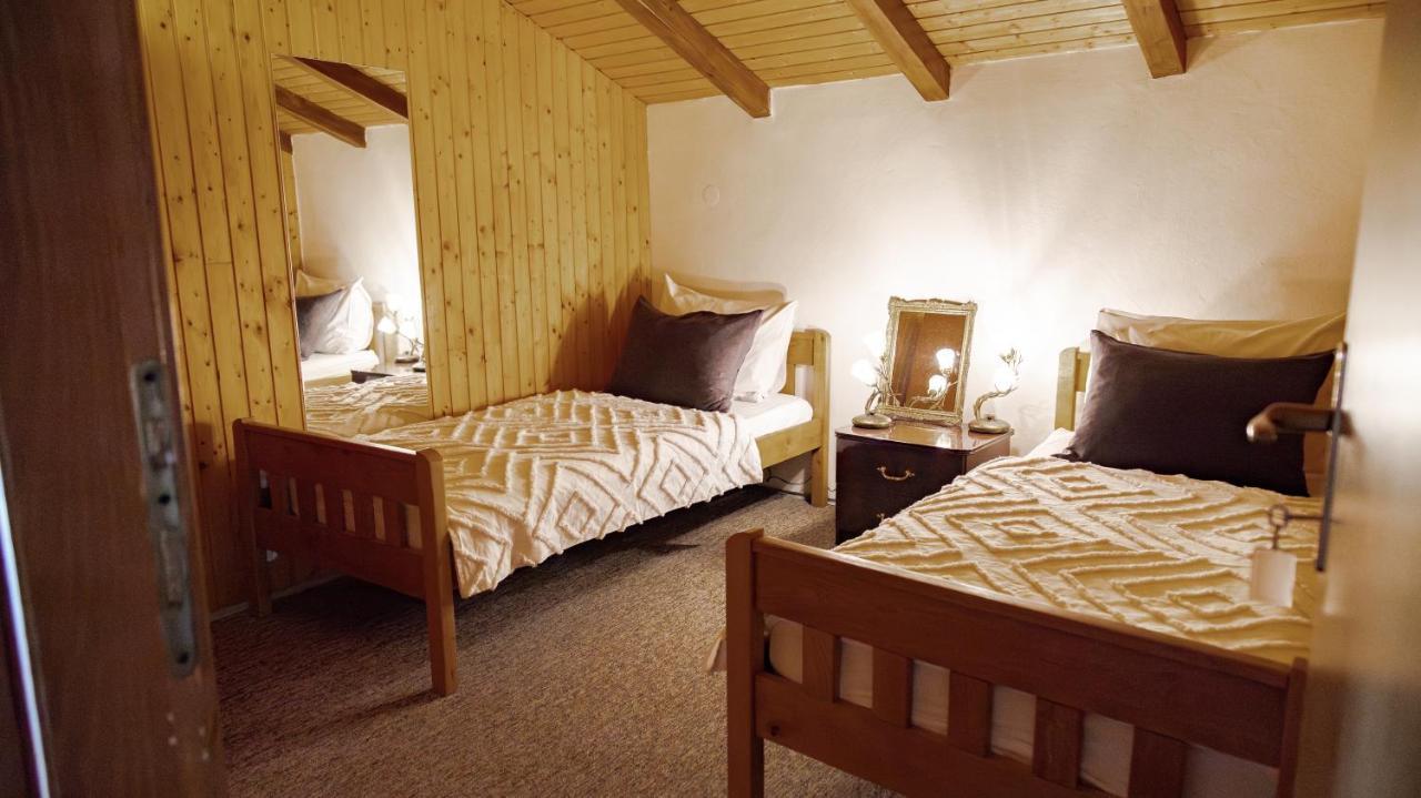 Ferienwohnung Scardona Rustica, Bed & Breakfast With Jacuzzi, Bbq And Free Parking In Skradin, Krka Exterior foto